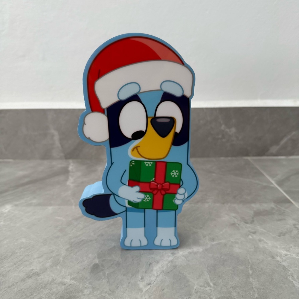 Bluey Dog Christmas Present Wooden Lacquer Figure Wall Hanging Table Home Decor